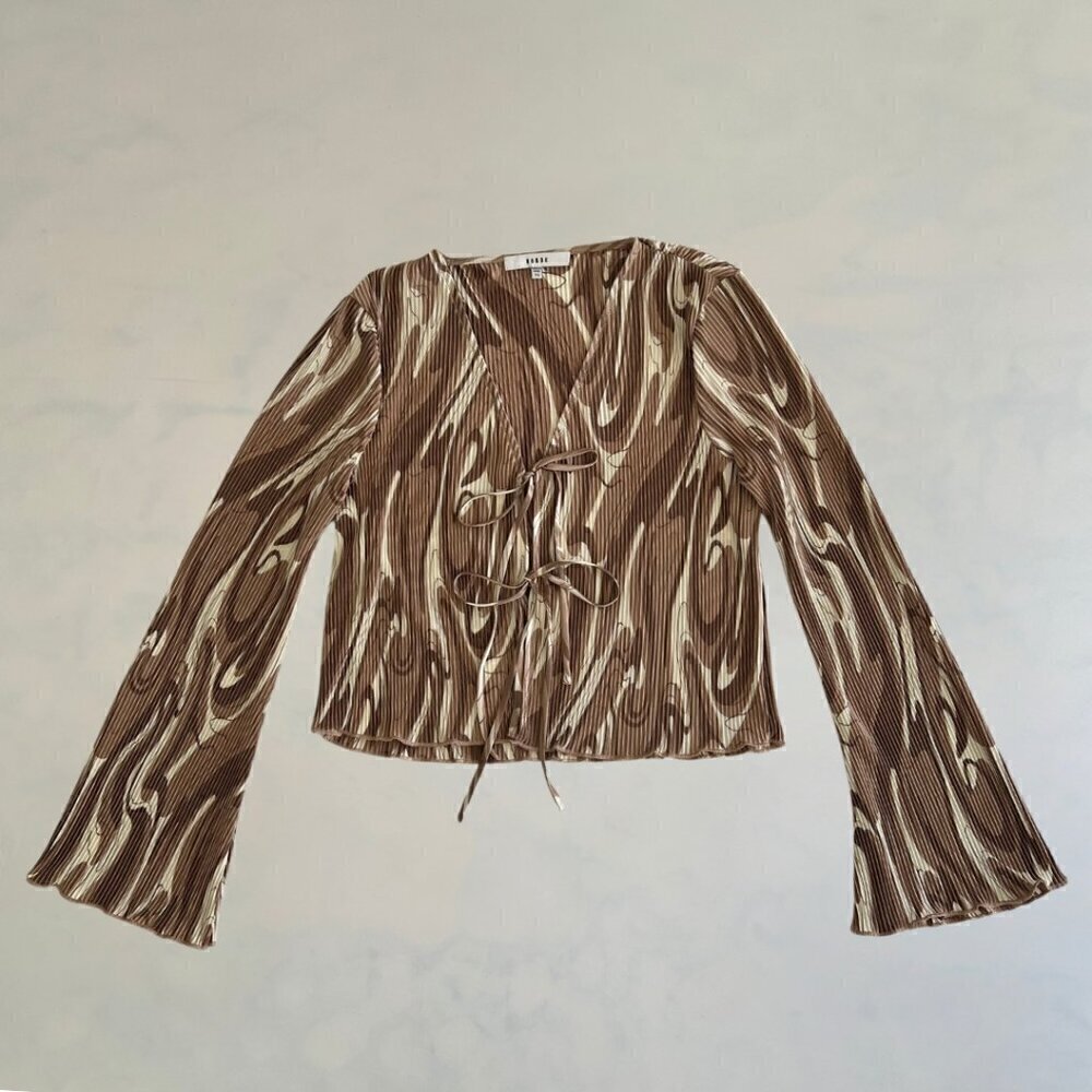 RO & DE Retro y2k Tie Front Bell Sleeve Blouse